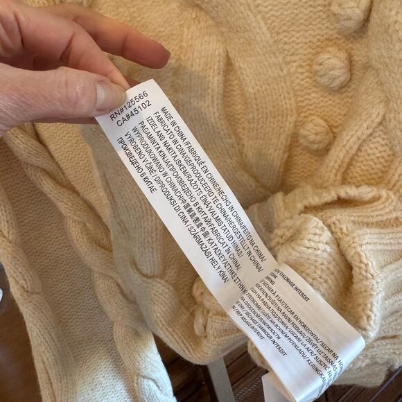 MinkPink Amina Bobbie Cable Knit Sweater Cream NWOT Size Medium - Picture 3 of 10